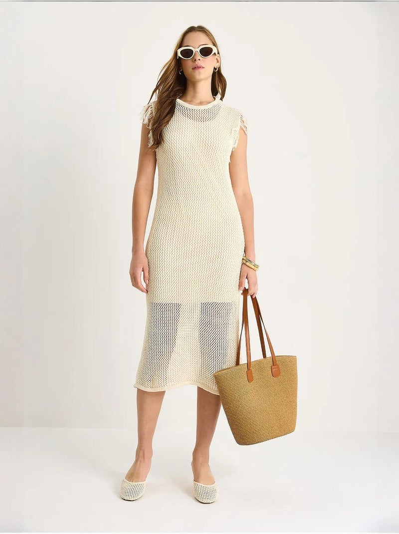 Vestido midi texturizado com detalhe de folhos lucci Marfim - Kiabi