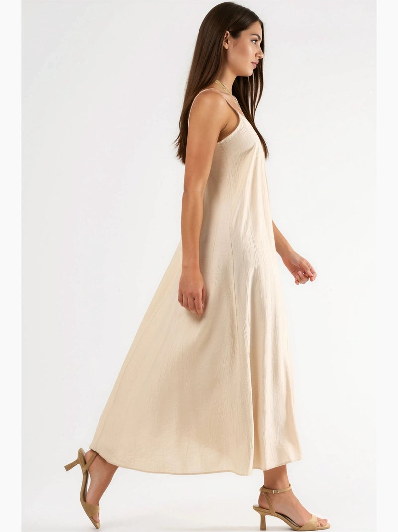 Vestido midi tipo combinação com decote em v busem Areia - Kiabi