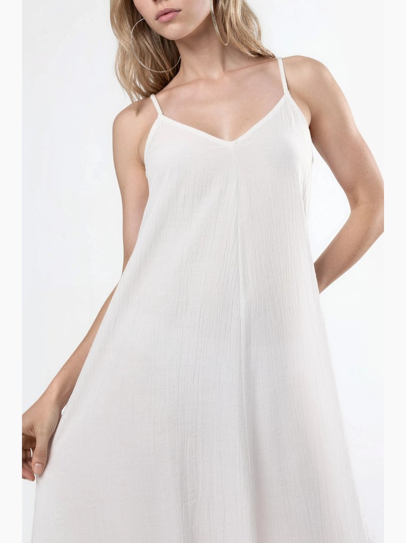 Vestido midi tipo combinação com decote em v busem Branco - Kiabi