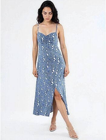 Vestido midi tipo combinação floral com decote coração busem