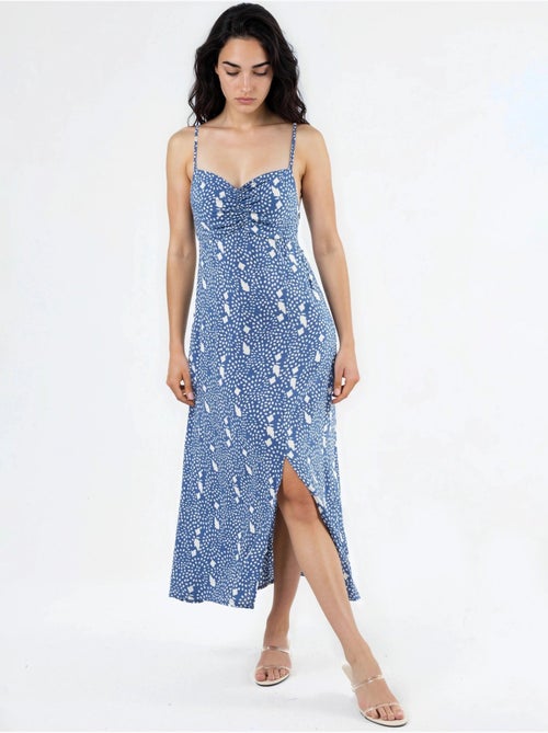 Vestido midi tipo combinação floral com decote coração busem - Kiabi Vestido midi tipo combinação floral com decote coração busem - Kiabi