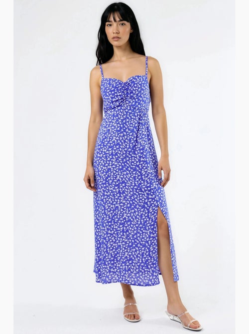 Vestido midi tipo combinação floral com decote coração busem - Kiabi Vestido midi tipo combinação floral com decote coração busem - Kiabi