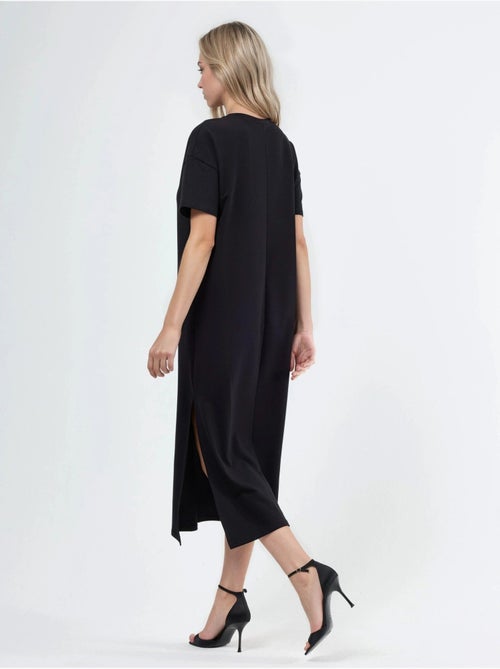 Vestido midi tipo t-shirt com gola redonda busem - Kiabi Vestido midi tipo t-shirt com gola redonda busem - Kiabi