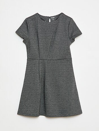 Vestido Milano com corte evasé e mangas curtas