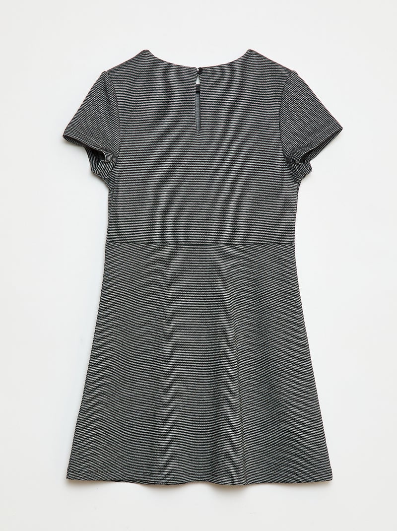 Vestido Milano com corte evasé e mangas curtas Preto - Kiabi