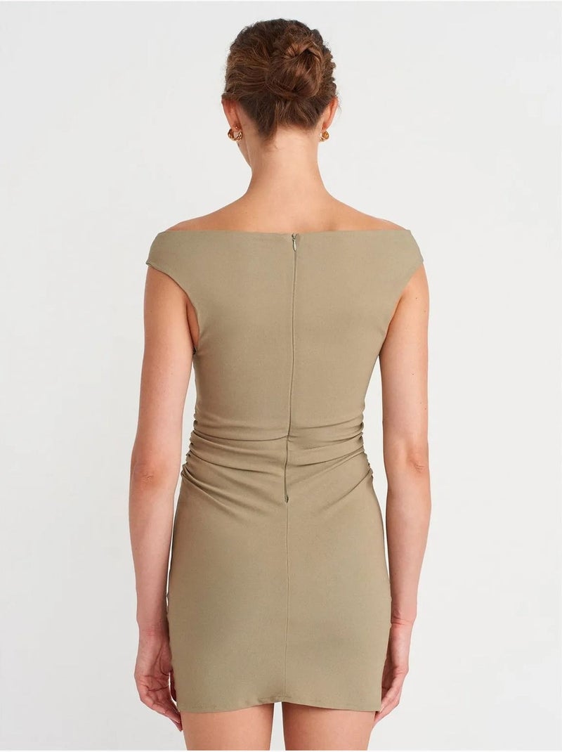 Vestido mini bardot justo ao corpo dilvin Cáqui - Kiabi