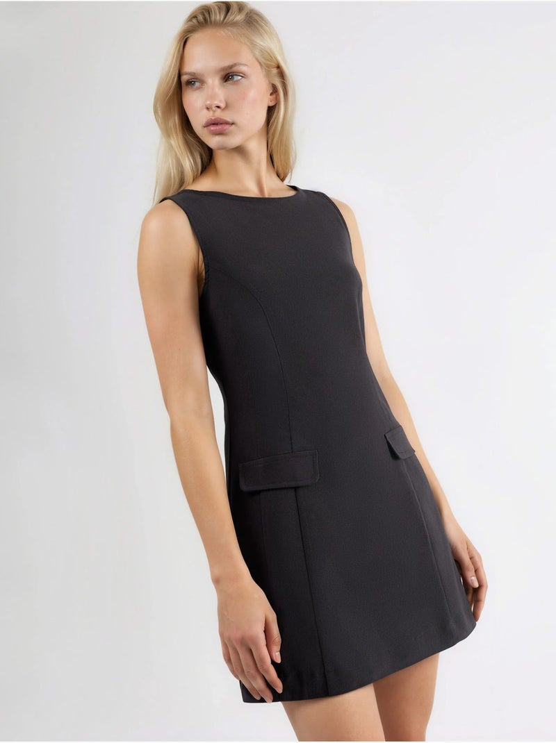 Vestido mini bengalin com detalhe de bolso hiccup Preto - Kiabi