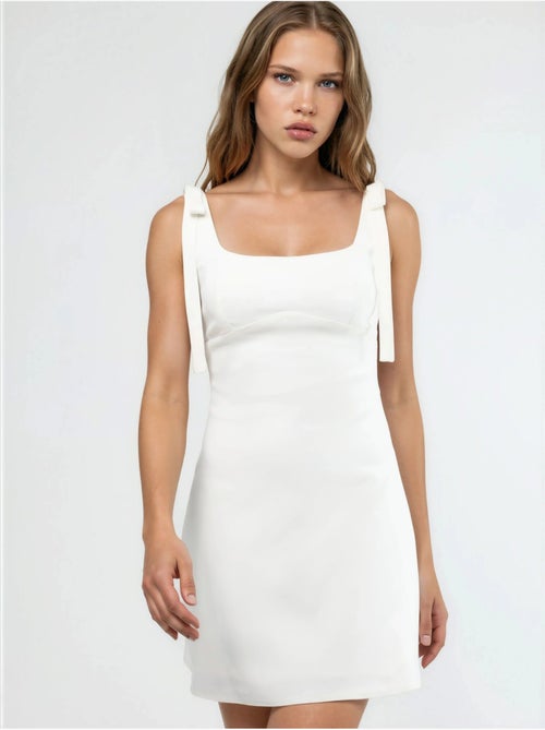 Vestido mini bengalin com laços hiccup - Kiabi Vestido mini bengalin com laços hiccup - Kiabi