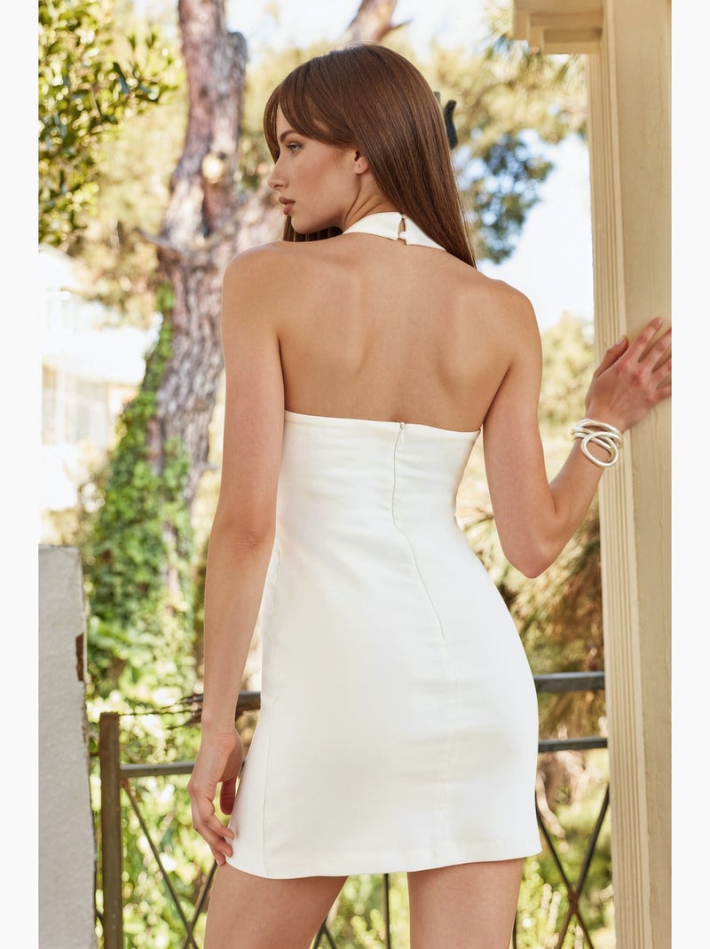 Vestido mini bodycon com gola halter hiccup Branco - Kiabi