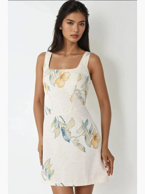 Vestido mini com decote quadrado e padrão floral com toque de linho hiccup - Kiabi