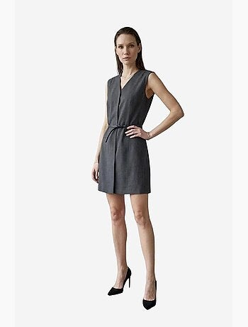 Vestido mini direito sem mangas com decote em v e cinto my fashion