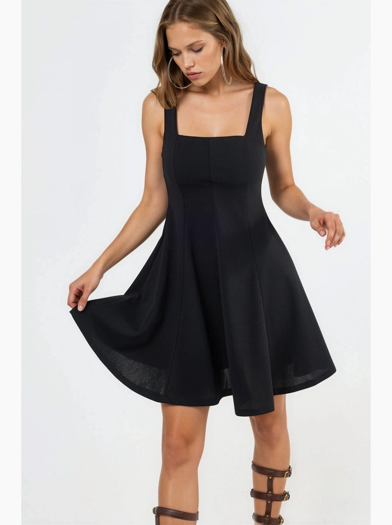 Vestido mini elegante com decote quadrado hiccup Preto - Kiabi
