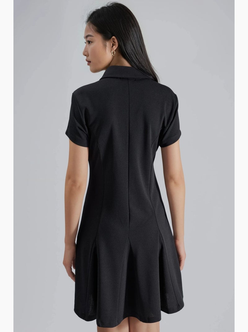 Vestido mini em crepe com fecho de botões e gola polo busem Preto - Kiabi
