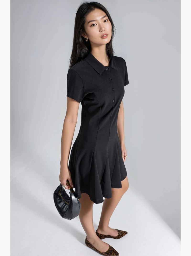 Vestido mini em crepe com fecho de botões e gola polo busem Preto - Kiabi