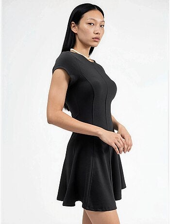 Vestido mini em linha a de manga curta busem