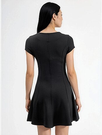 Vestido mini em linha a de manga curta busem