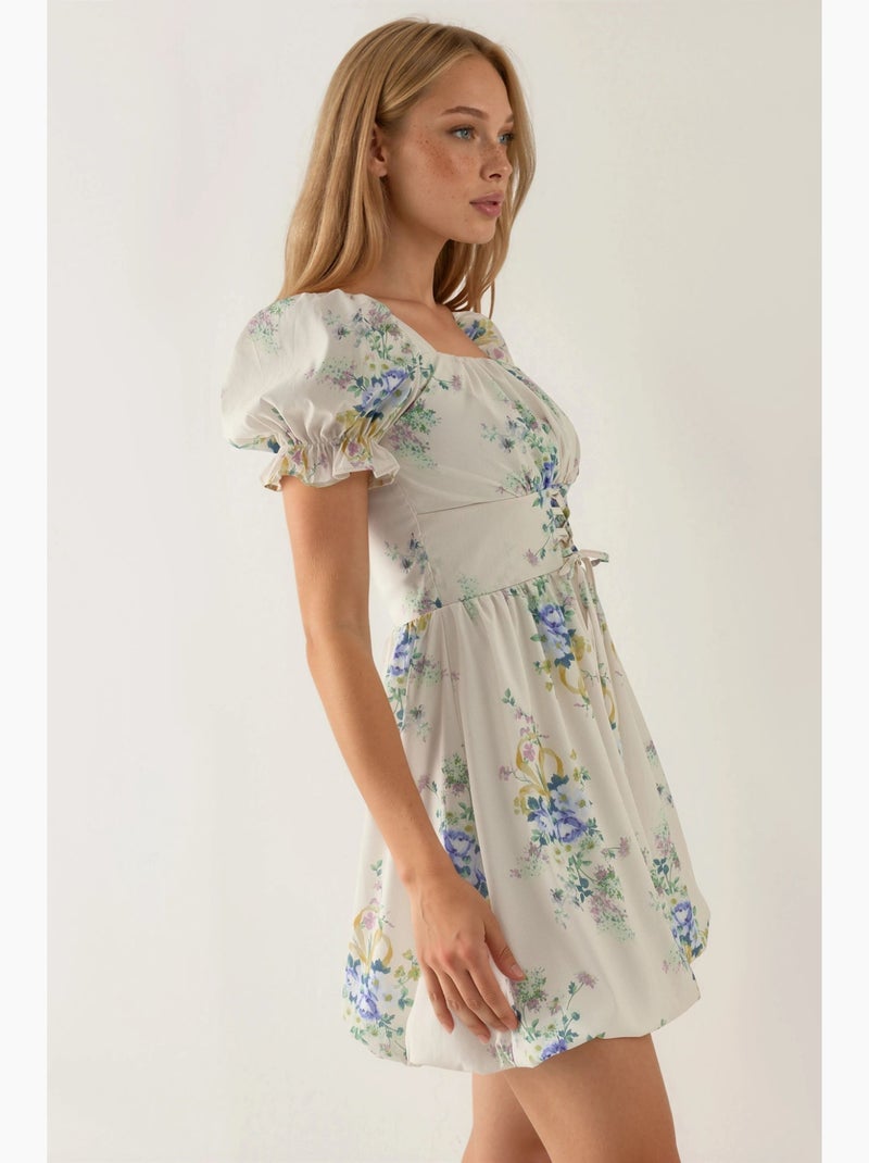 Vestido mini floral em linha a com detalhe de atilho busem Creme - Kiabi