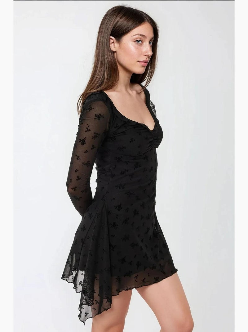 Vestido mini justo com decote em v e estampado floral hiccup Preto - Kiabi