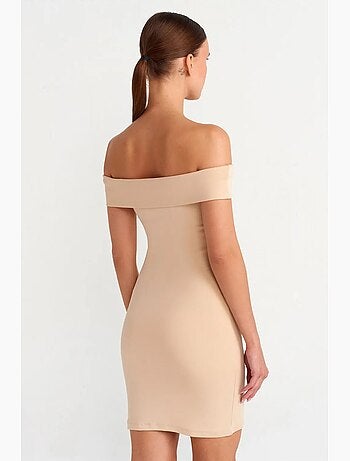 Vestido mini justo com decote ombro a ombro dilvin