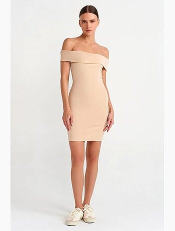 Vestido mini justo com decote ombro a ombro dilvin
