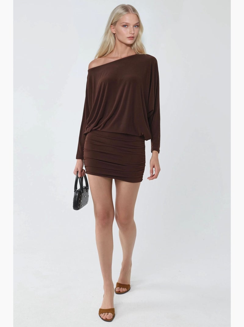 Vestido mini justo com gola assimétrica busem Castanho-escuro - Kiabi