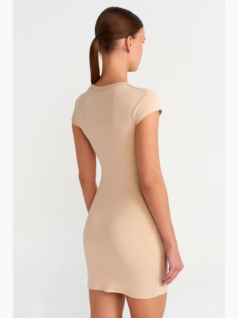 Vestido mini justo de mulher dilvin Bege-argila - Kiabi