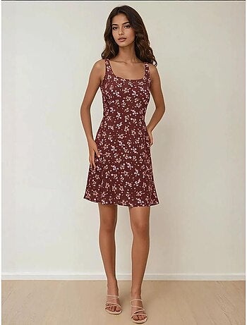 Vestido mini justo estampado com decote em u hiccup