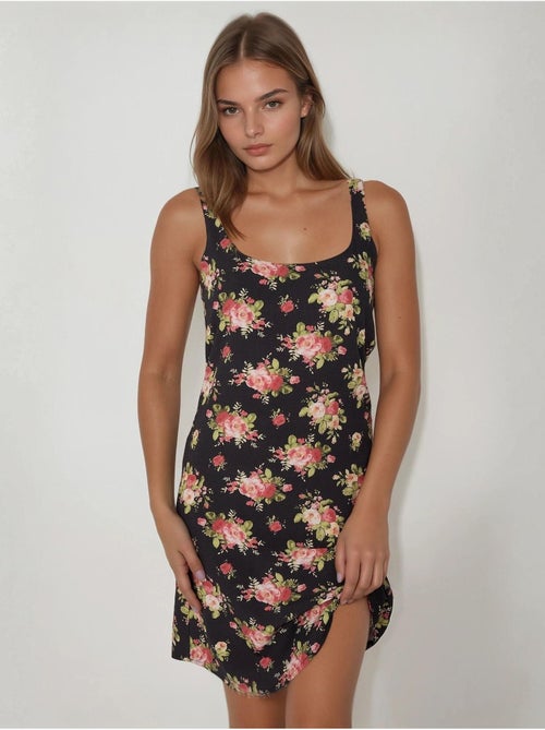 Vestido mini justo estampado com decote em u hiccup - Kiabi Vestido mini justo estampado com decote em u hiccup - Kiabi