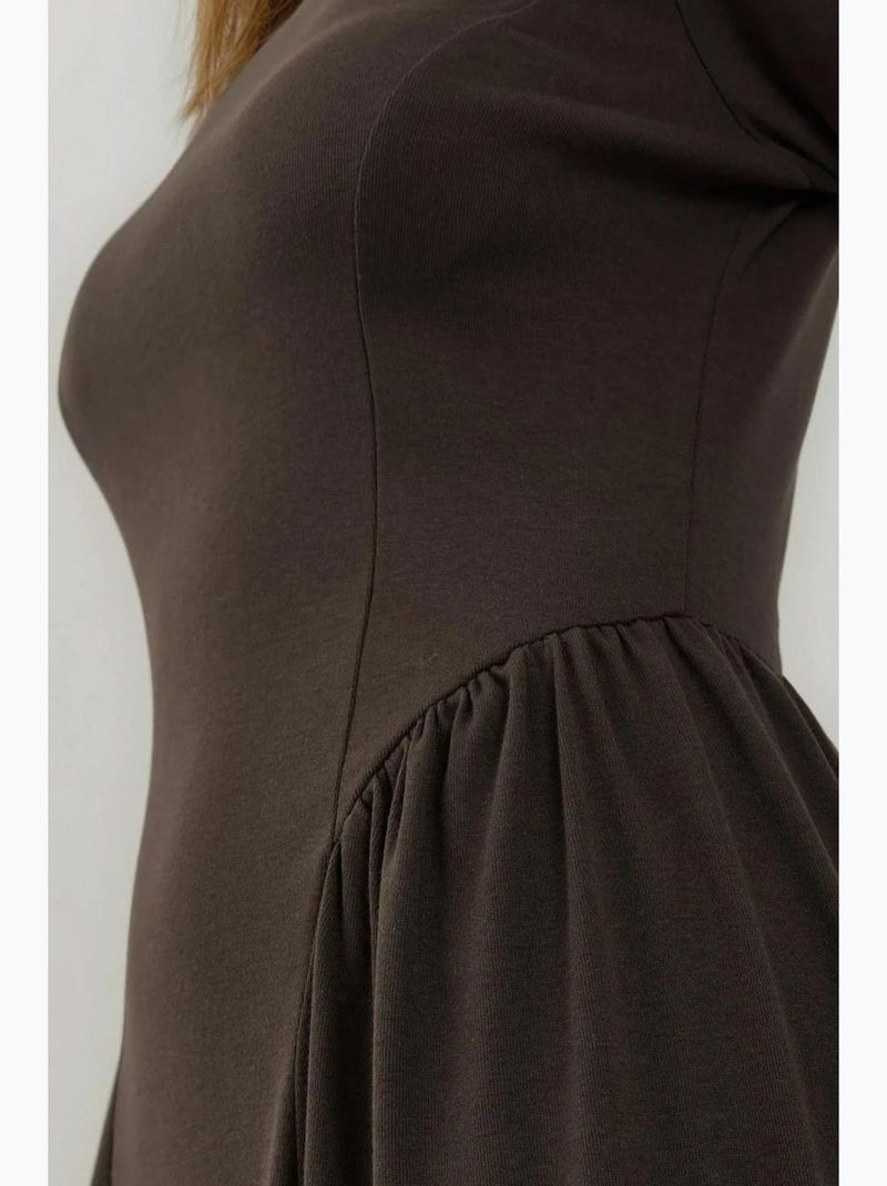 Vestido mini macio texturizado com decote barco hiccup Castanho-escuro - Kiabi