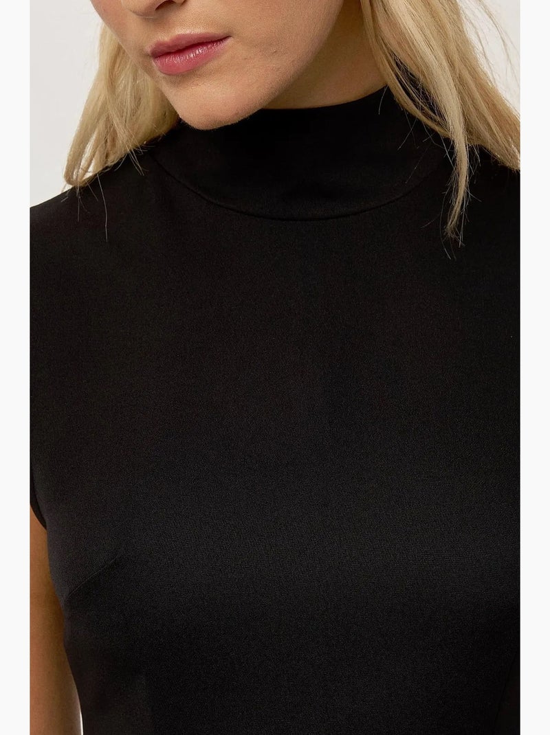 Vestido mini preto de gola alta hiccup Preto - Kiabi