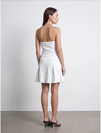 Vestido mini sem alças com detalhe de botões dilvin
