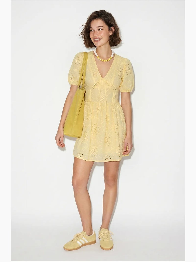 Vestido mini skater bordado lucci Amarelo-limão - Kiabi