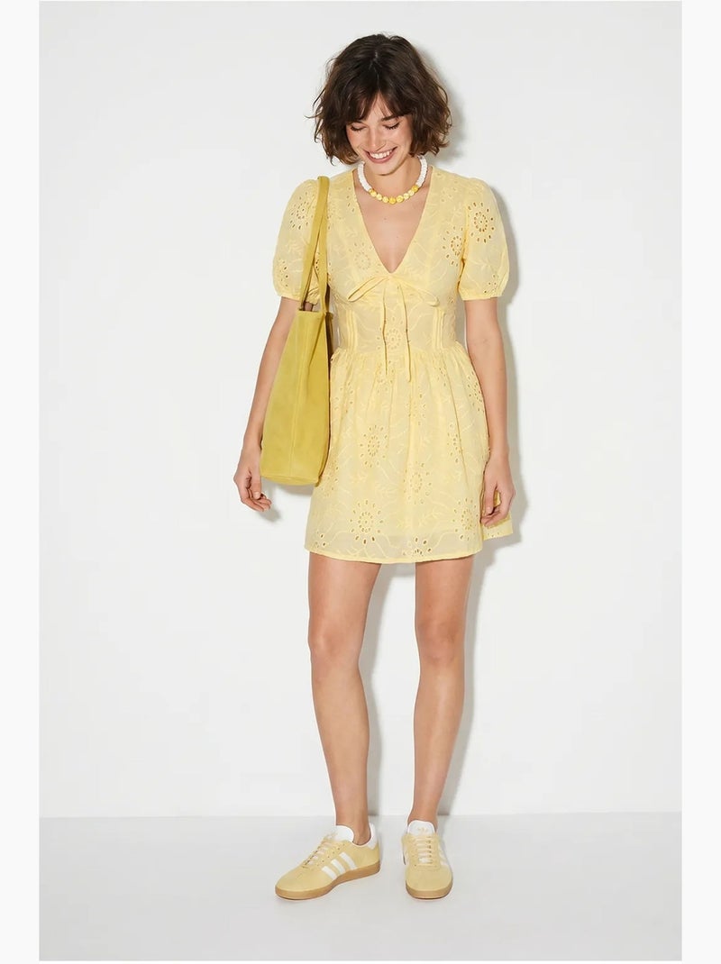 Vestido mini skater bordado lucci Amarelo-limão - Kiabi