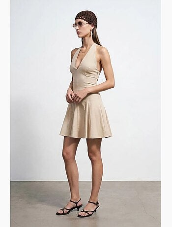 Vestido mini skater com decote halter dilvin