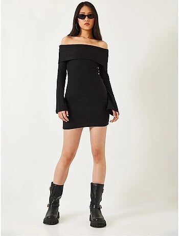 Vestido mini slim fit com ombros descobertos lucci