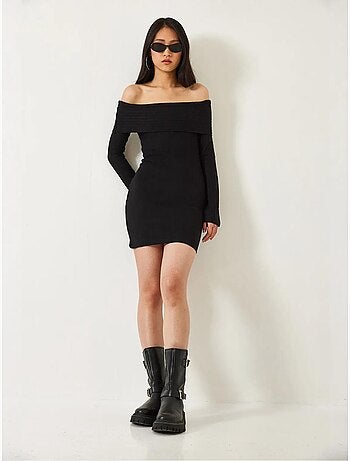 Vestido mini slim fit com ombros descobertos lucci
