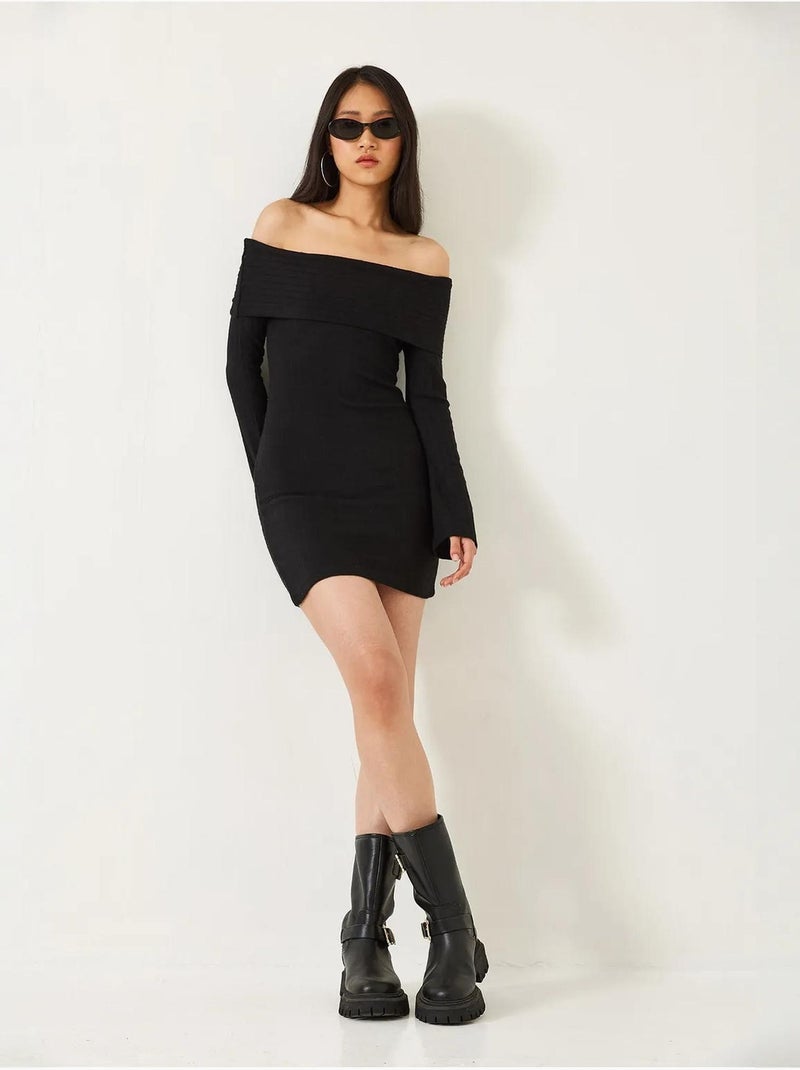 Vestido mini slim fit com ombros descobertos lucci Preto - Kiabi