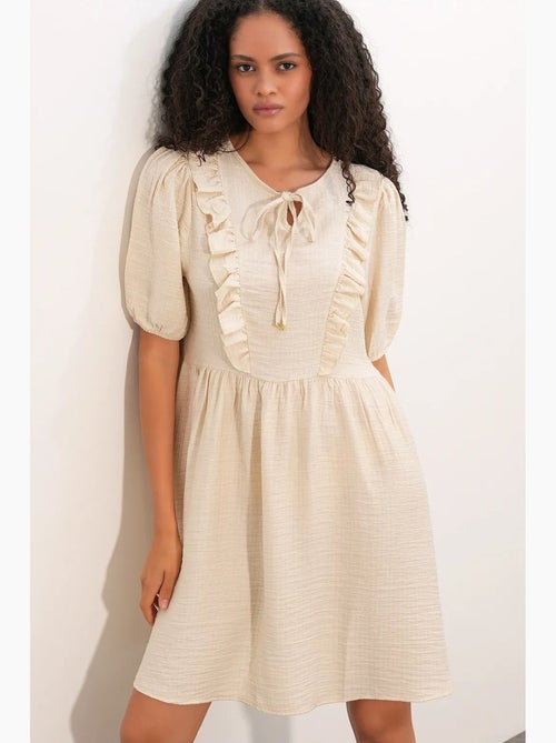 Vestido mini smock feminino em linha a bdart - Kiabi Vestido mini smock feminino em linha a bdart - Kiabi