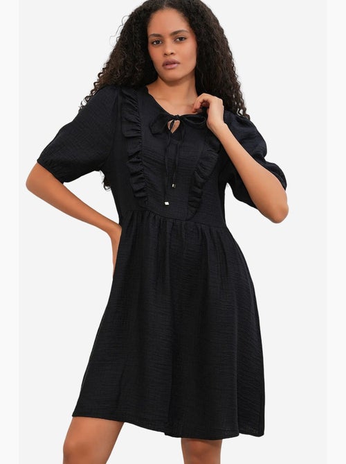 Vestido mini smock feminino em linha a bdart - Kiabi Vestido mini smock feminino em linha a bdart - Kiabi