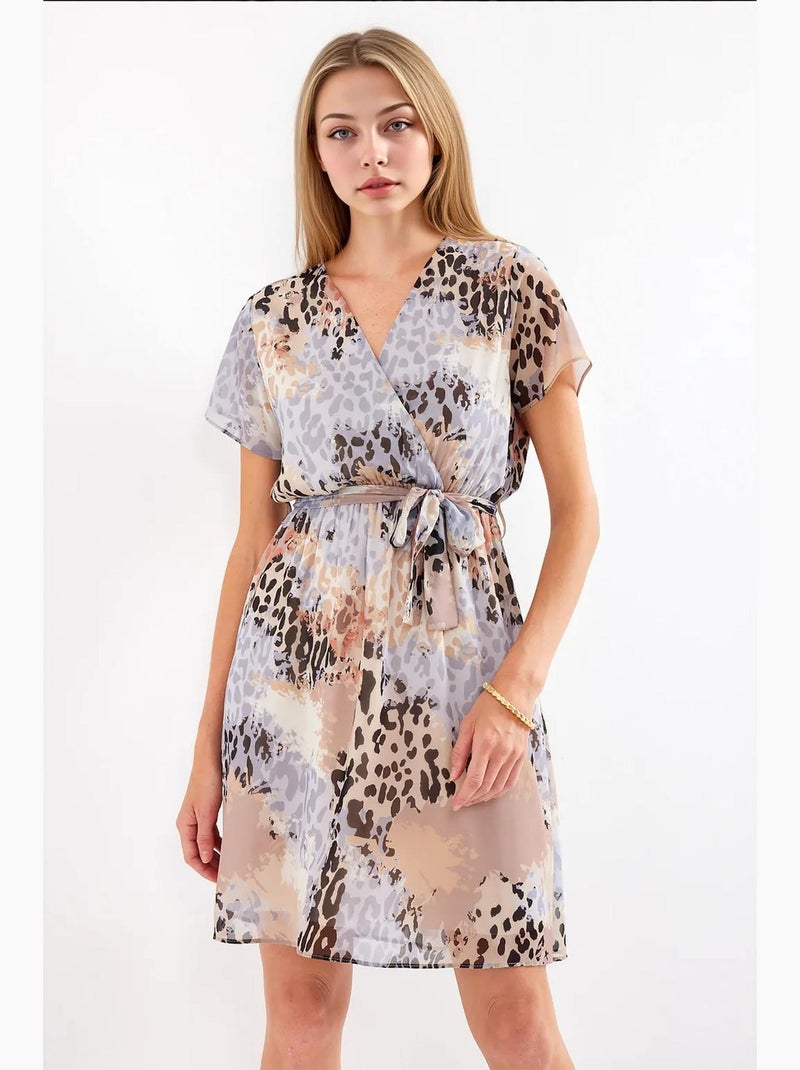 Vestido mini tea floral com decote em v e cinto bdart Cinza - Kiabi