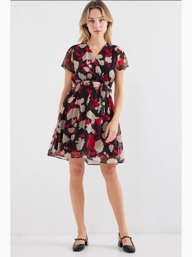 Vestido mini tea floral com decote em v e cinto bdart Vermelho bordô - Kiabi