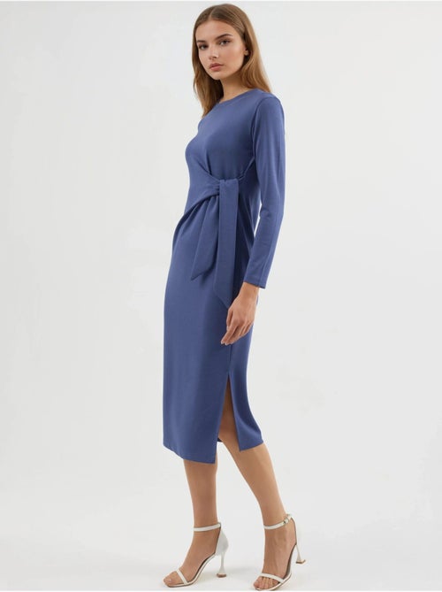 Vestido modal touch com racha, coleção bersan hiccup - Kiabi Vestido modal touch com racha, coleção bersan hiccup - Kiabi