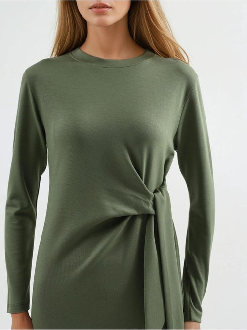 Vestido modal touch com racha, coleção bersan hiccup - Kiabi Vestido modal touch com racha, coleção bersan hiccup - Kiabi