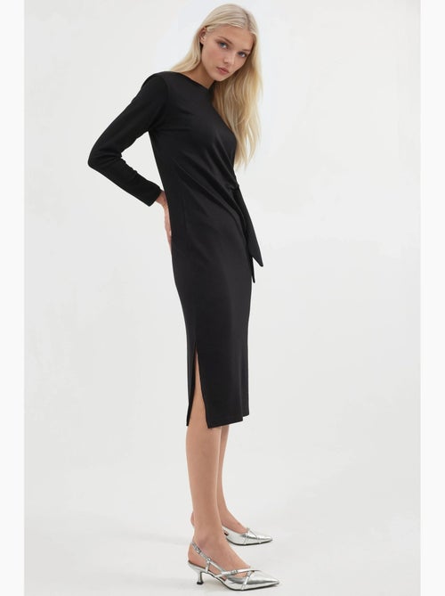 Vestido modal touch com racha, coleção bersan hiccup - Kiabi Vestido modal touch com racha, coleção bersan hiccup - Kiabi