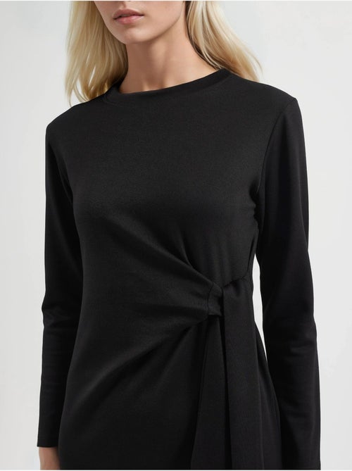Vestido modal touch com racha, coleção bersan hiccup - Kiabi Vestido modal touch com racha, coleção bersan hiccup - Kiabi