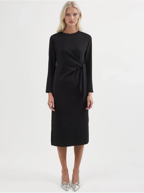 Vestido modal touch com racha, coleção bersan hiccup - Kiabi Vestido modal touch com racha, coleção bersan hiccup - Kiabi