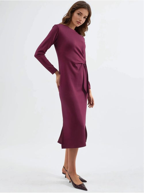 Vestido modal touch com racha, coleção bersan hiccup - Kiabi Vestido modal touch com racha, coleção bersan hiccup - Kiabi