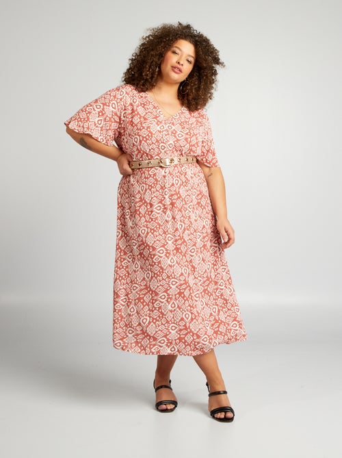 Vestido pelo joelho, elástico e com mangas borboleta - Kiabi