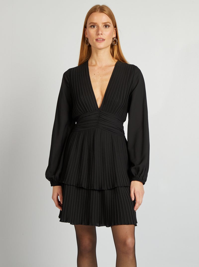 Vestido plissado com gola em bico Preto - Kiabi