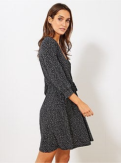 Vestido pontilhado em forma cruzada - Kiabi